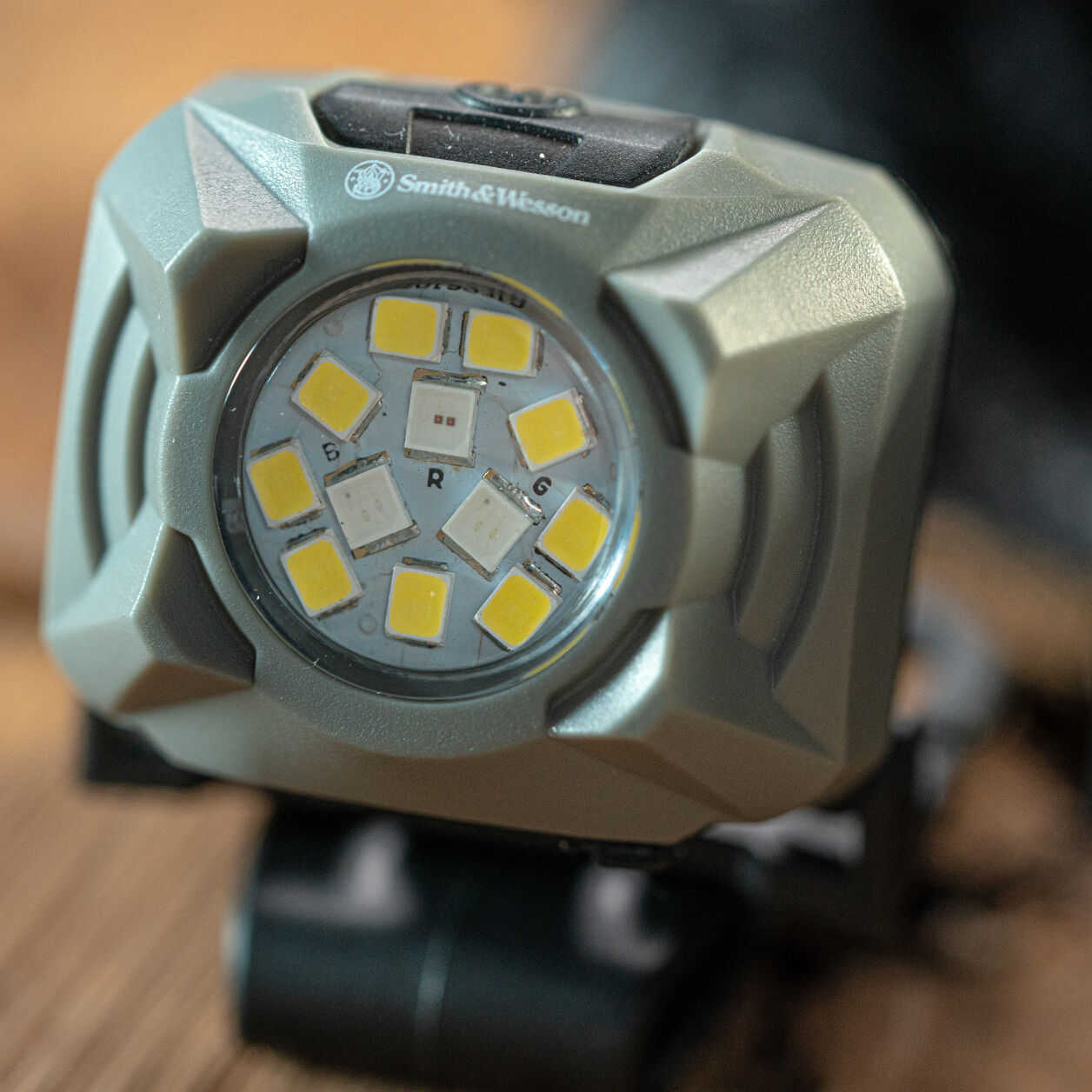 Night Guard Quad Beam Rechargeable Headlamp | Smith & Wesson